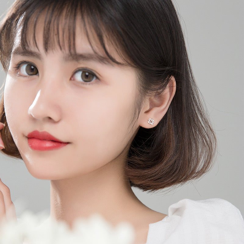 Elois Stud Earring