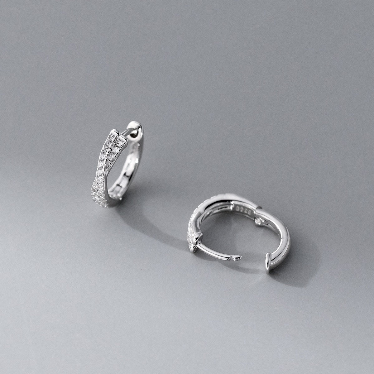 Fairy Shine Huggie Earring