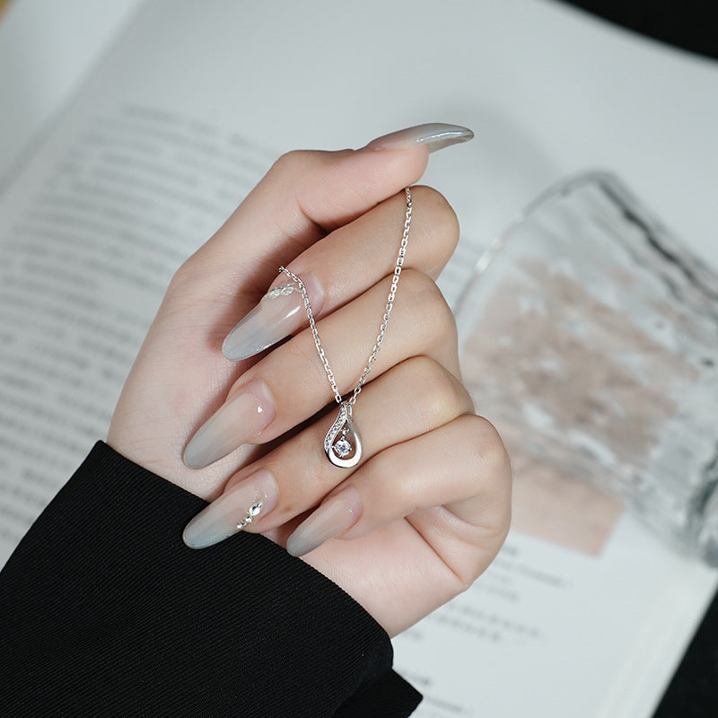 Ollie Droplet Pendant Necklace