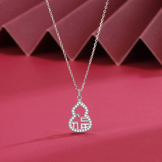 Fu Hu Lu Pendant Necklace