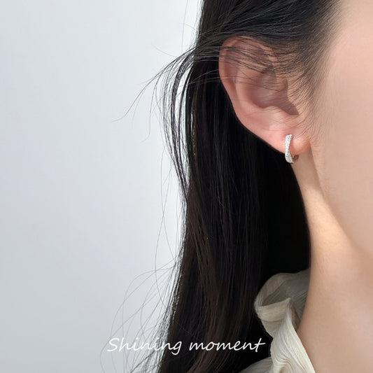Fairy Shine Huggie Earring
